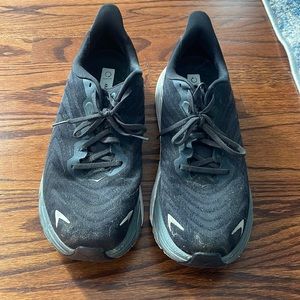 Men’s Hoka Arahi 6